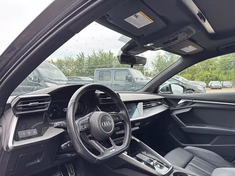 2022 Audi S3 Sedan Komfort