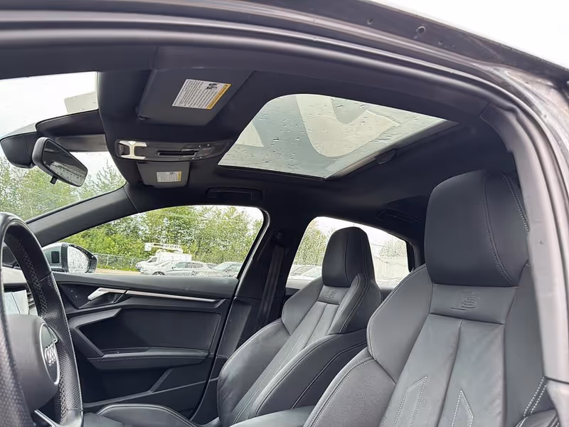2022 Audi S3 Sedan Komfort