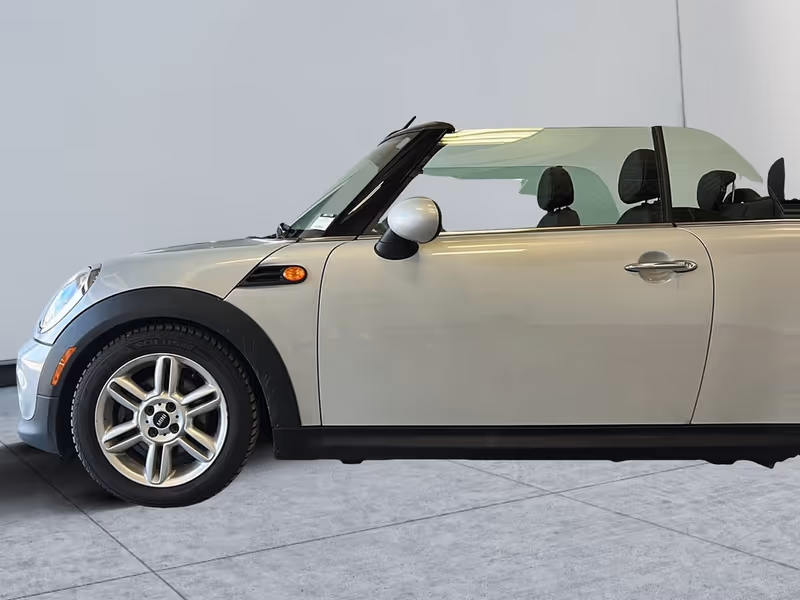 2012 MINI Cooper Convertible Classic