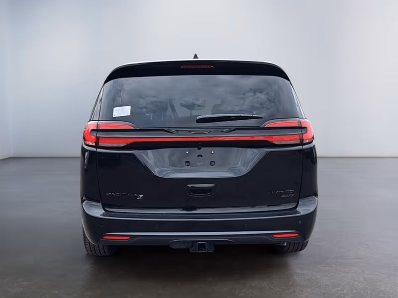 2027 Chrysler Pacifica Limited