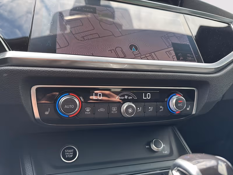 2022 Audi Q3 Technik