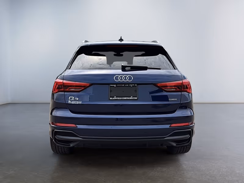 2022 Audi Q3 Technik