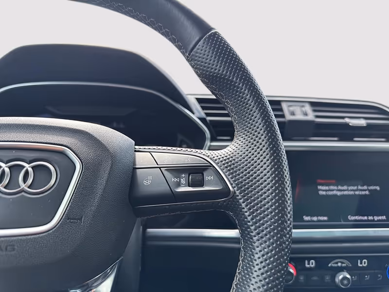 2022 Audi Q3 Technik