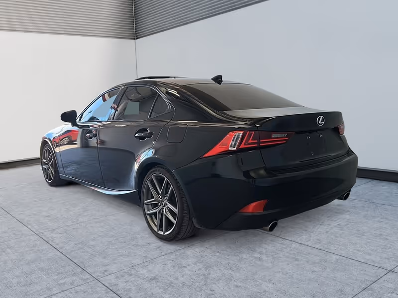 2016 Lexus IS 300 4dr Sdn AWD