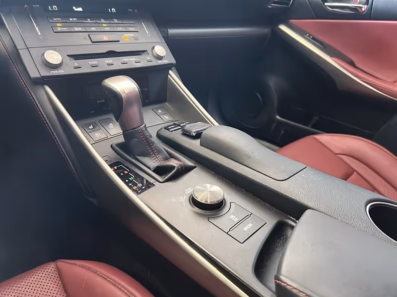 2016 Lexus IS 300 4dr Sdn AWD