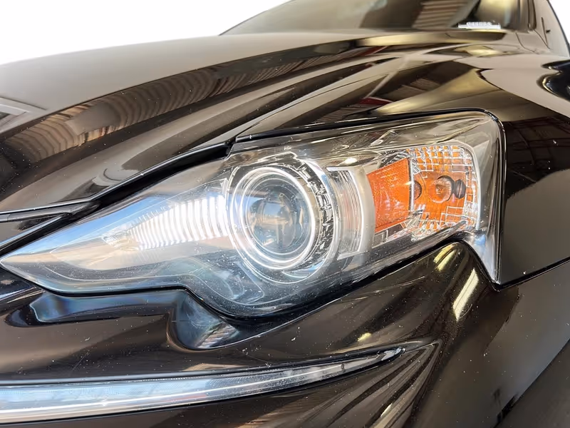 2016 Lexus IS 300 4dr Sdn AWD