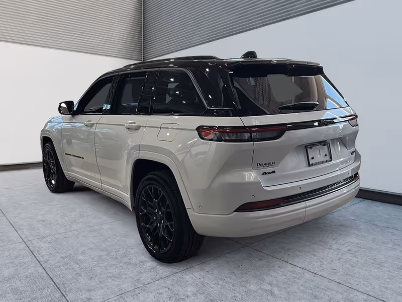 2026 Jeep Grand Cherokee Summit