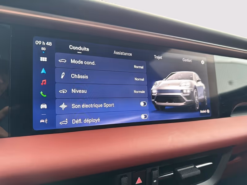 2025 Porsche Macan Electric 4