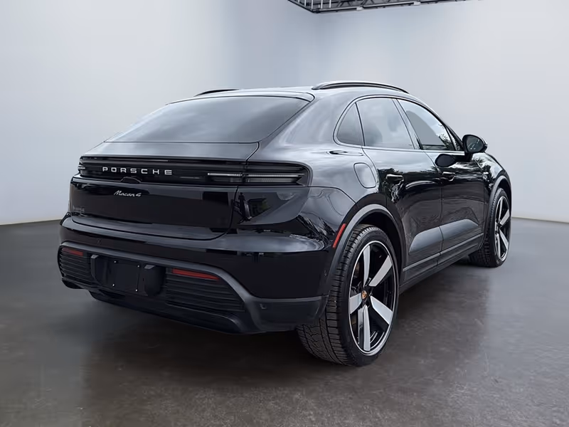 2025 Porsche Macan Electric 4