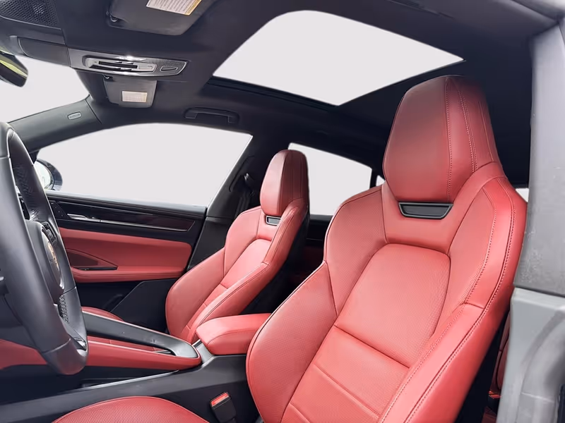 2025 Porsche Macan Electric 4