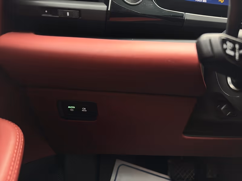 2025 Porsche Macan Electric 4