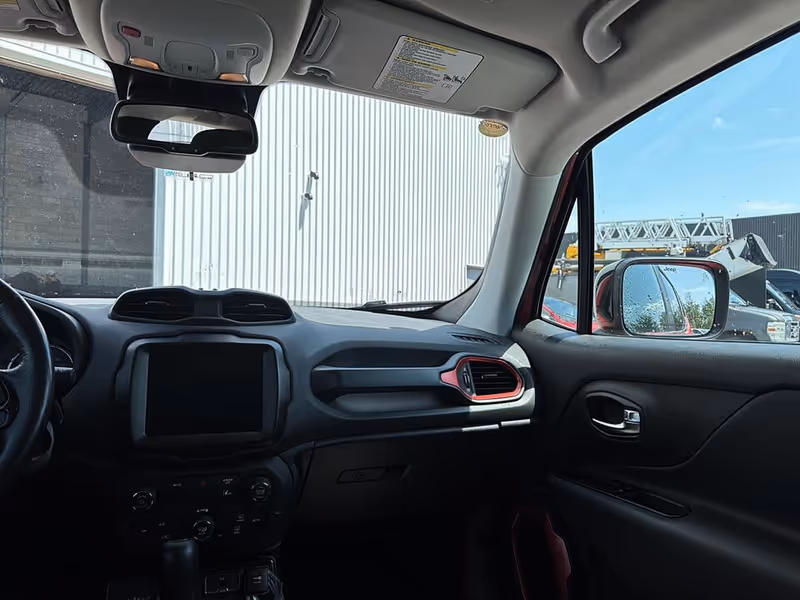 2022 Jeep Renegade Trailhawk