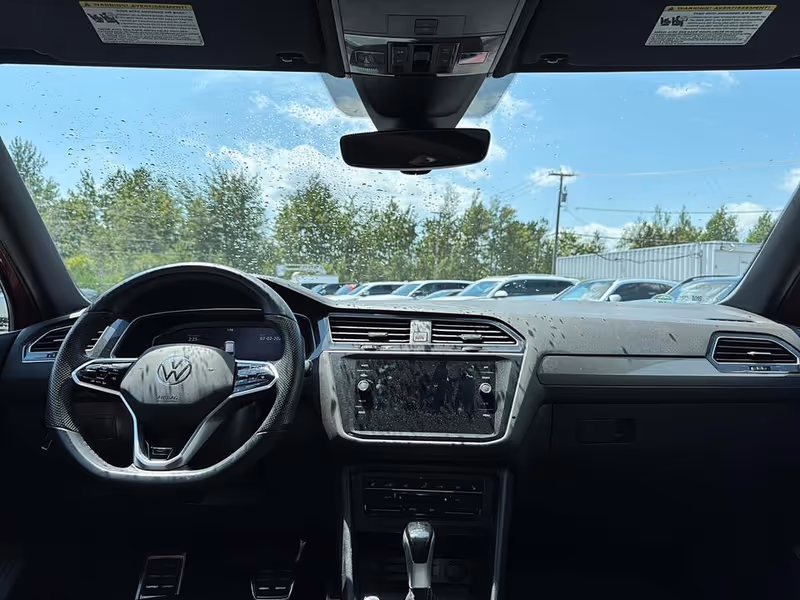 2024 Volkswagen Tiguan Comfortline R-Line Black Edition