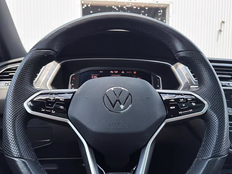 2024 Volkswagen Tiguan Comfortline R-Line Black Edition