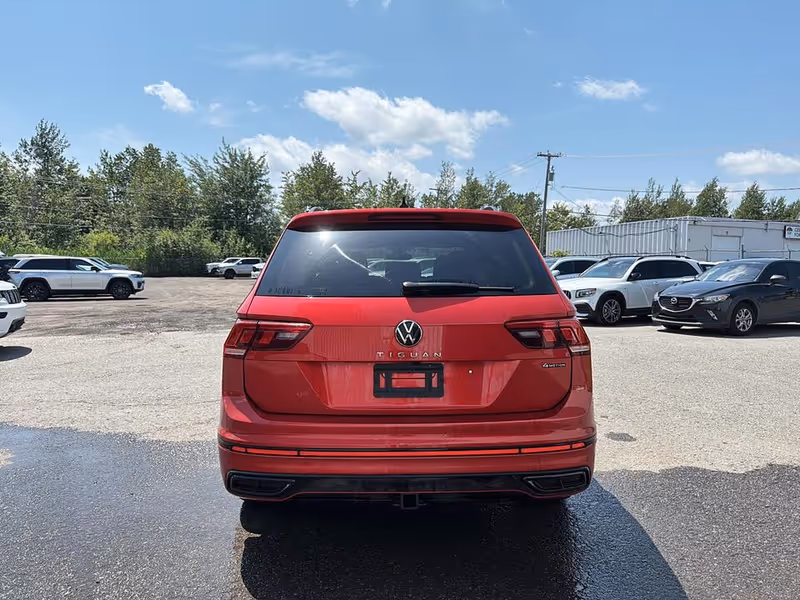 2024 Volkswagen Tiguan Comfortline R-Line Black Edition