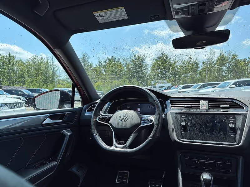 2024 Volkswagen Tiguan Comfortline R-Line Black Edition