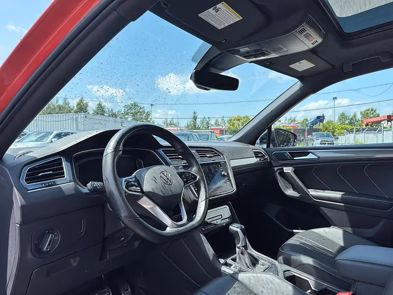 2024 Volkswagen Tiguan Comfortline R-Line Black Edition