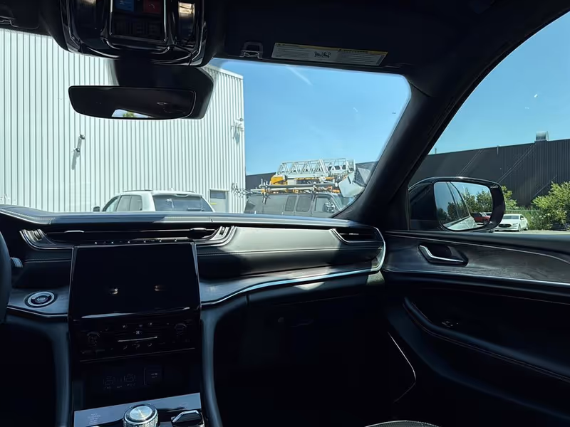 2023 Jeep Grand Cherokee Overland