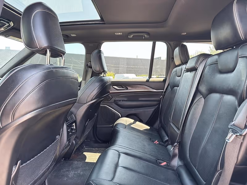 2023 Jeep Grand Cherokee Overland