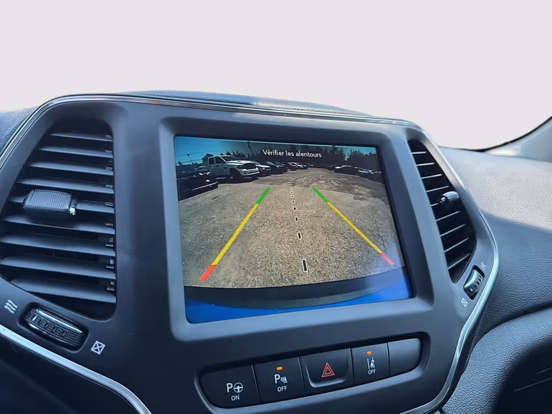 2023 Jeep Cherokee Altitude