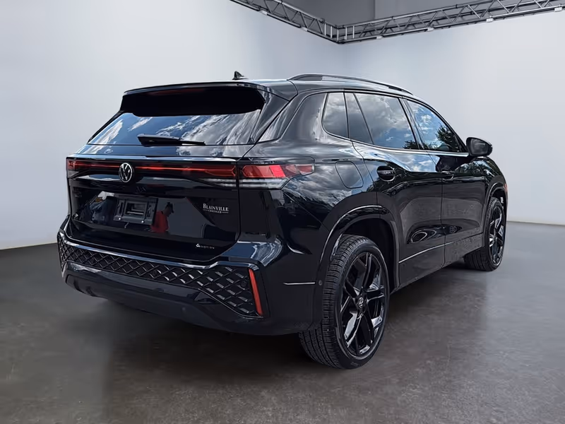 2026 Volkswagen Tiguan Comfortline R-Line Black Edition