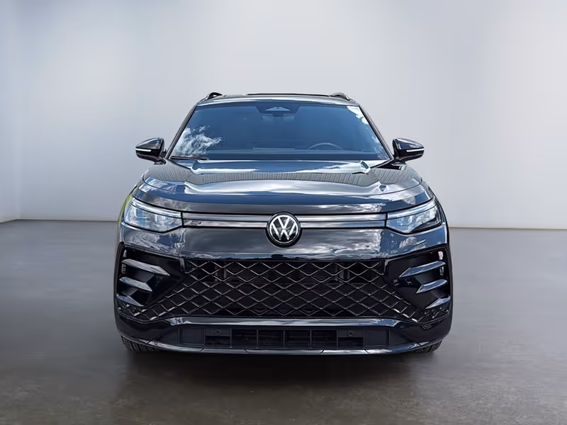 2026 Volkswagen Tiguan Comfortline R-Line Black Edition