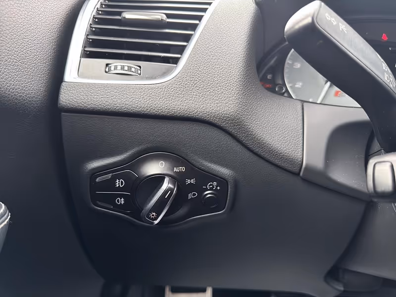2015 Audi SQ5 3.0T Technik