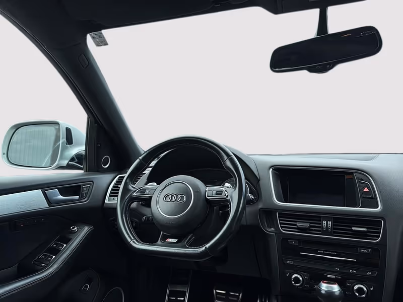 2015 Audi SQ5 3.0T Technik