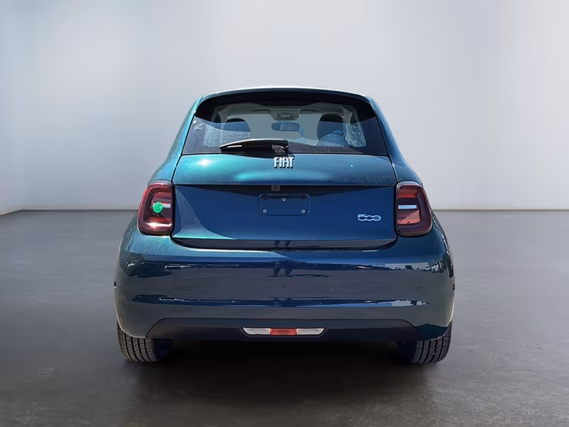 2026 FIAT 500e Icona