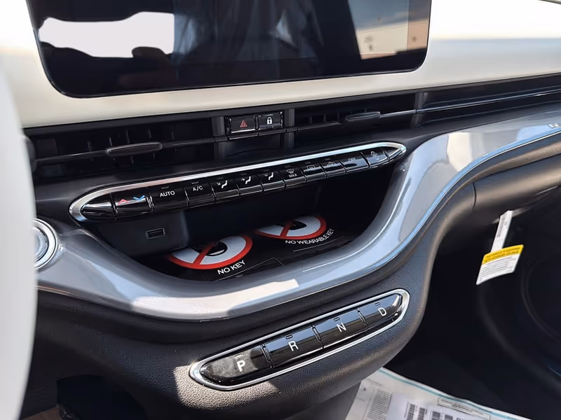 2026 FIAT 500e Icona
