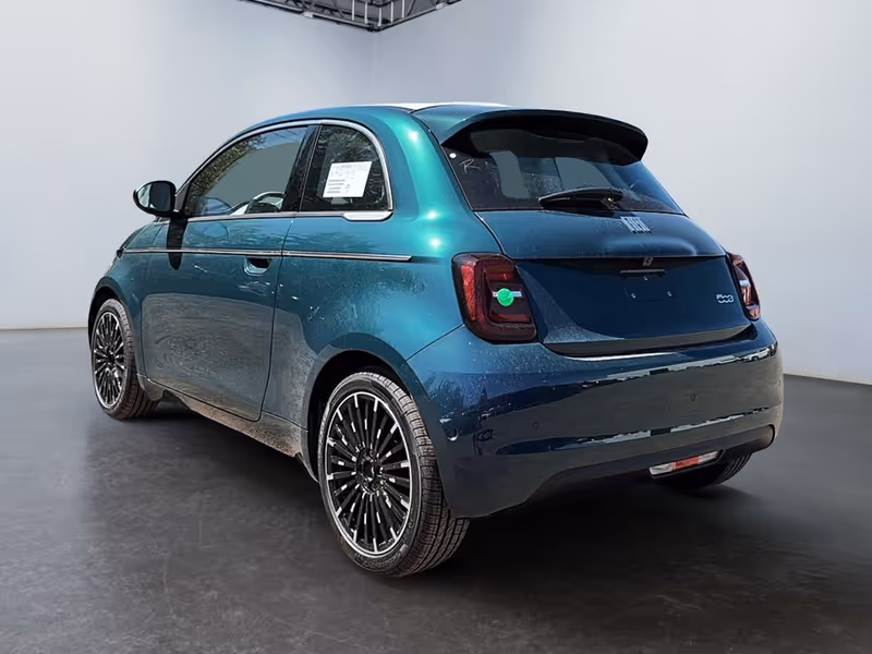 2026 FIAT 500e Icona