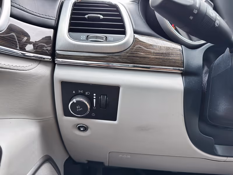 2021 Jeep Grand Cherokee Summit