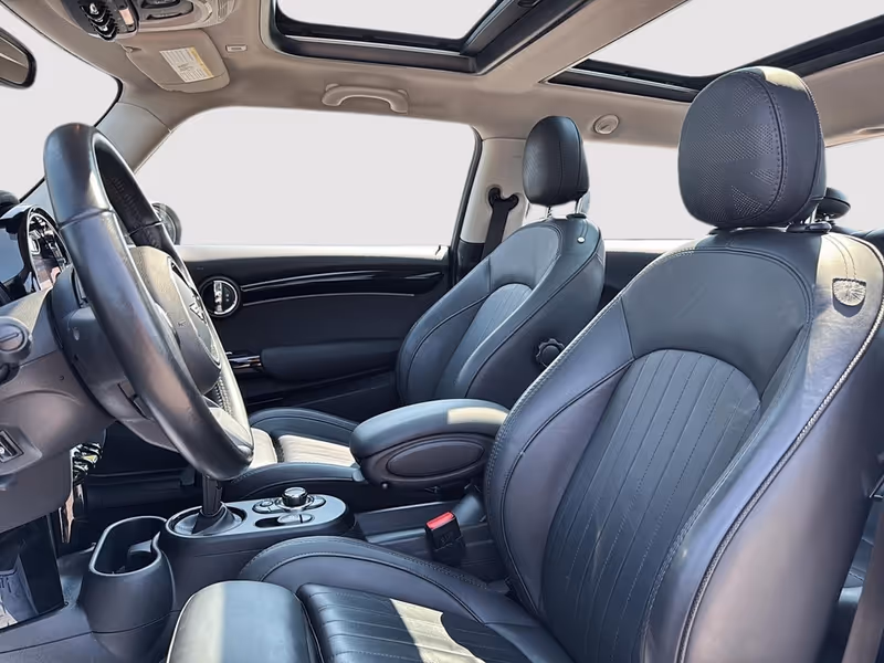 2022 MINI 3 Door Cooper SE