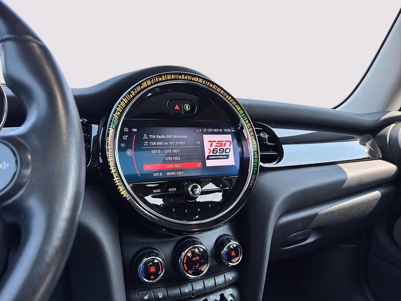 2022 MINI 3 Door Cooper SE