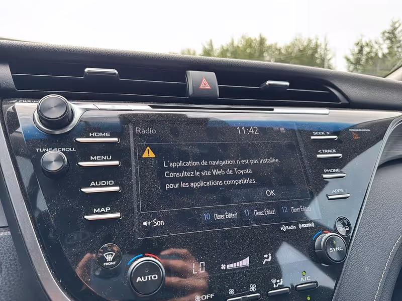 2020 Toyota Camry Hybrid XLE