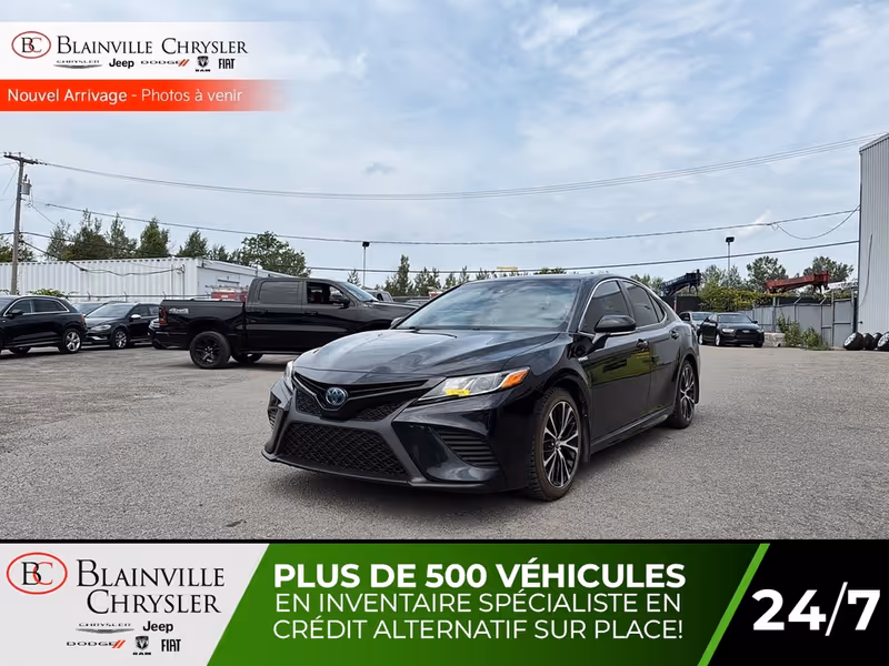 2020 Toyota Camry Hybrid XLE