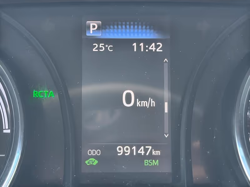 2020 Toyota Camry Hybrid XLE