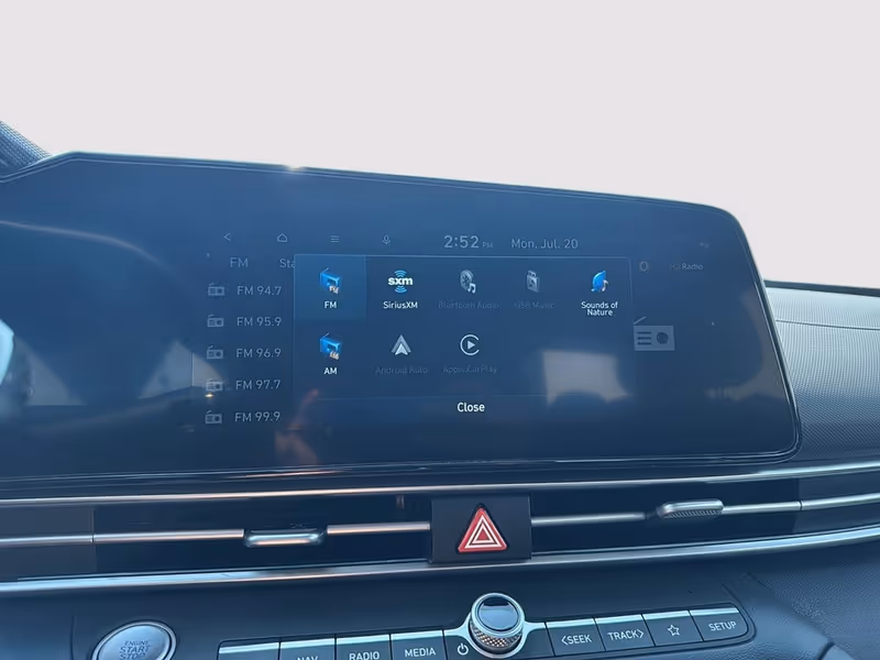 2025 Hyundai Elantra Preferred