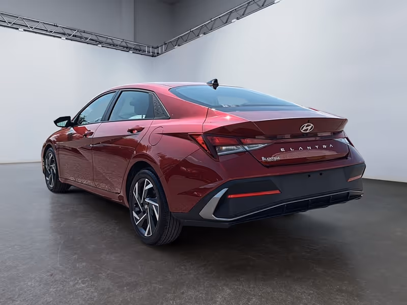 2025 Hyundai Elantra Preferred