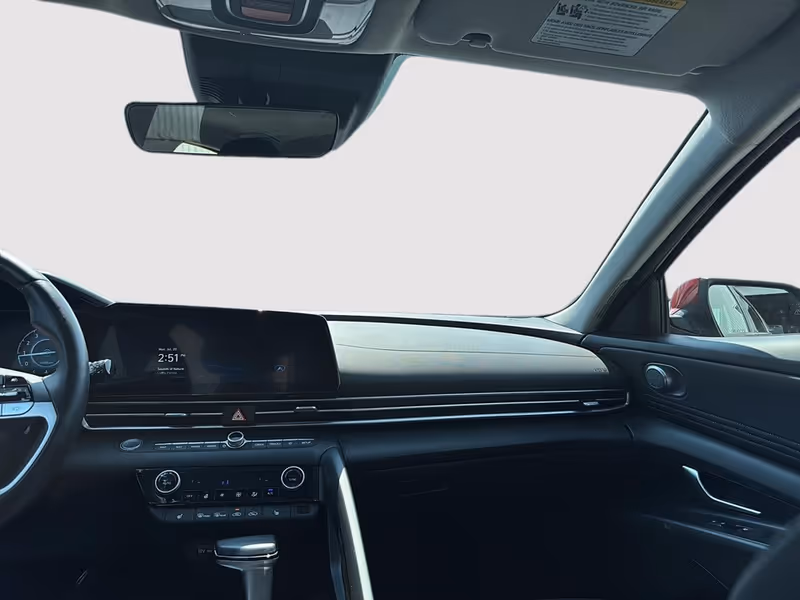 2025 Hyundai Elantra Preferred