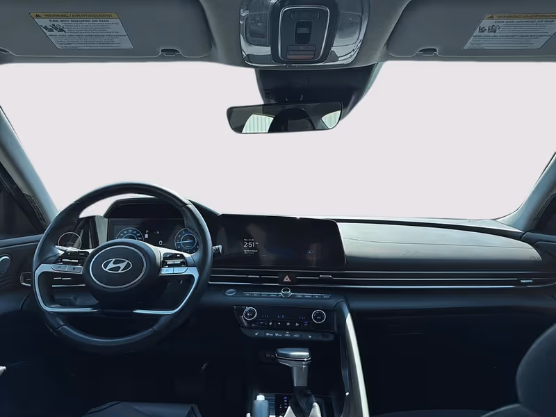 2025 Hyundai Elantra Preferred