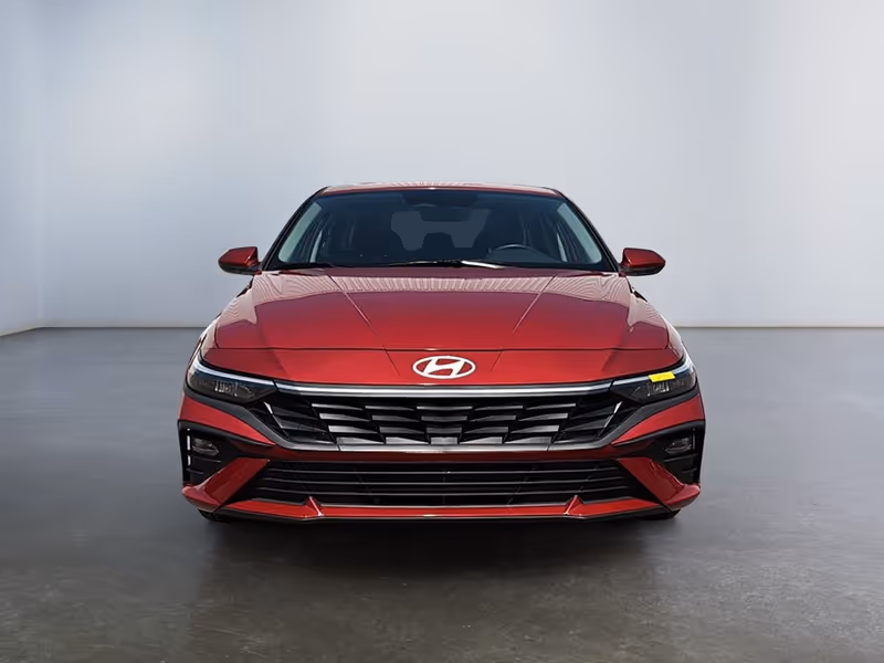 2025 Hyundai Elantra Preferred