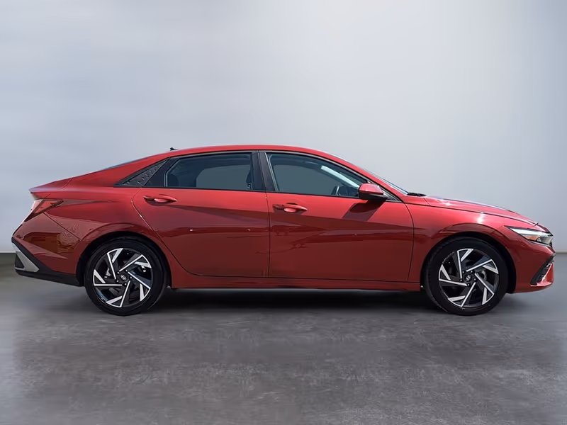 2025 Hyundai Elantra Preferred