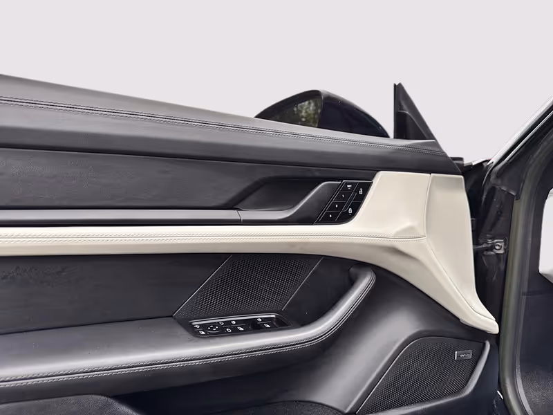 2023 Porsche Taycan GTS