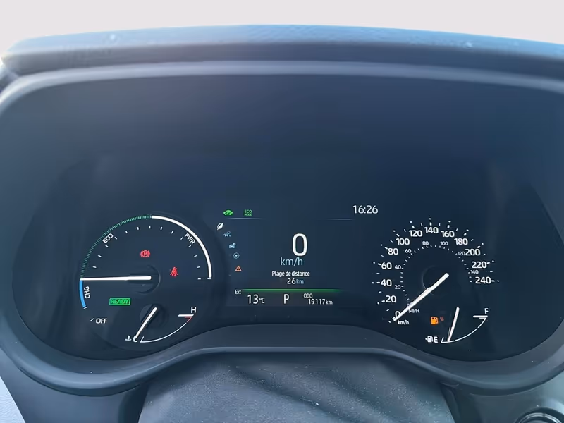 2025 Toyota Sienna LE