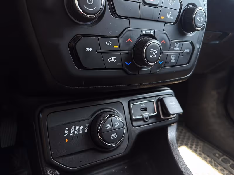 2022 Jeep Renegade Trailhawk