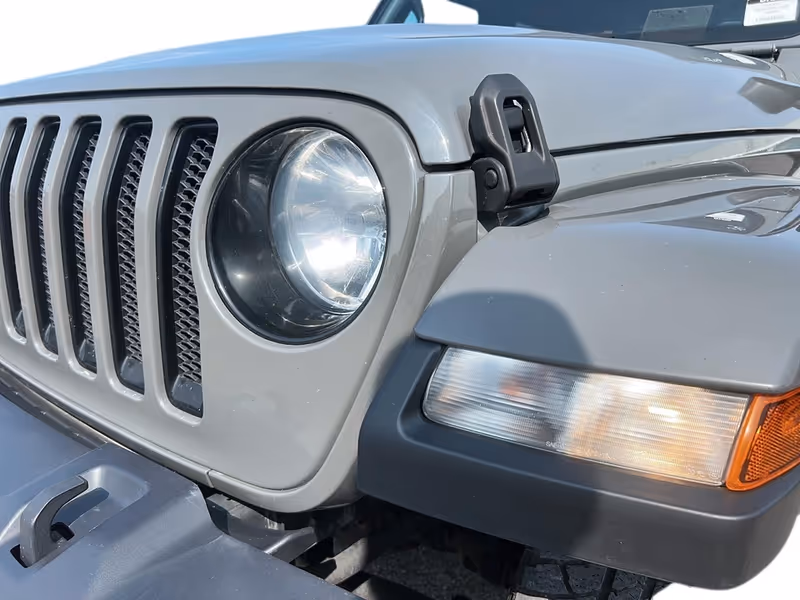 2023 Jeep Wrangler Sahara Altitude