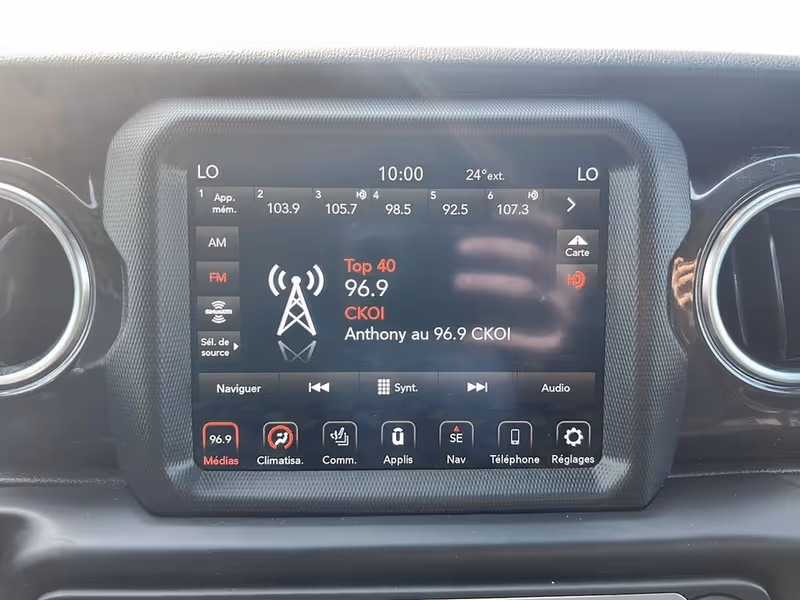 2023 Jeep Wrangler Sahara Altitude