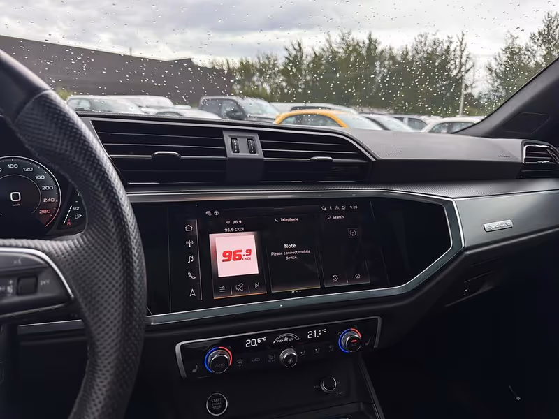 2023 Audi Q3 Technik