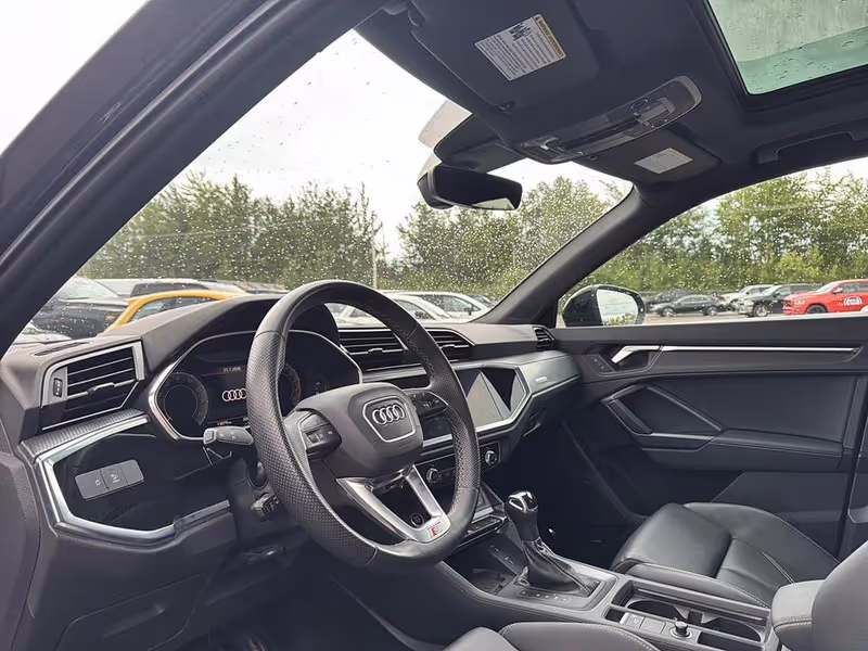2023 Audi Q3 Technik